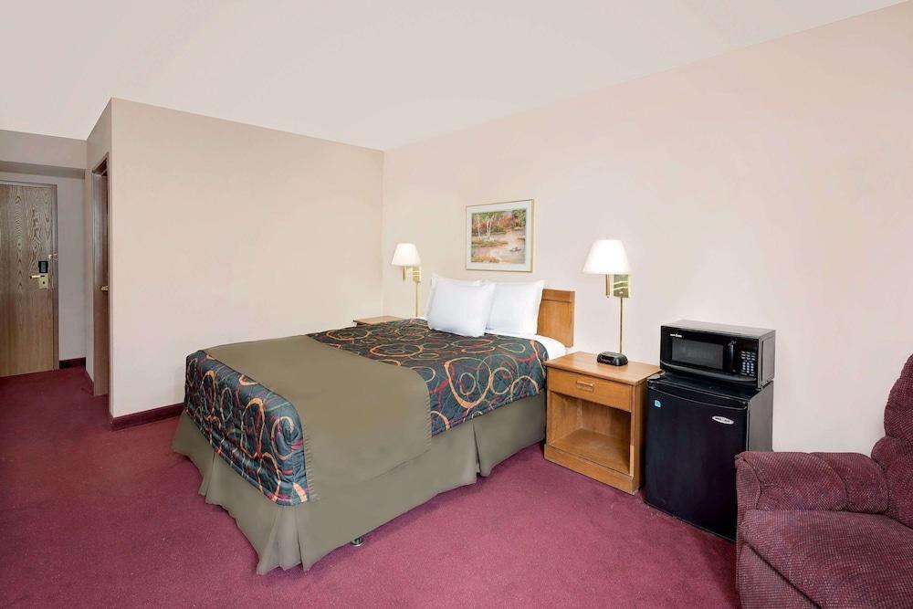 Days Inn by Wyndham Boonville photo 6