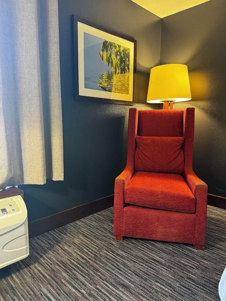 Lux Hotel photo 2