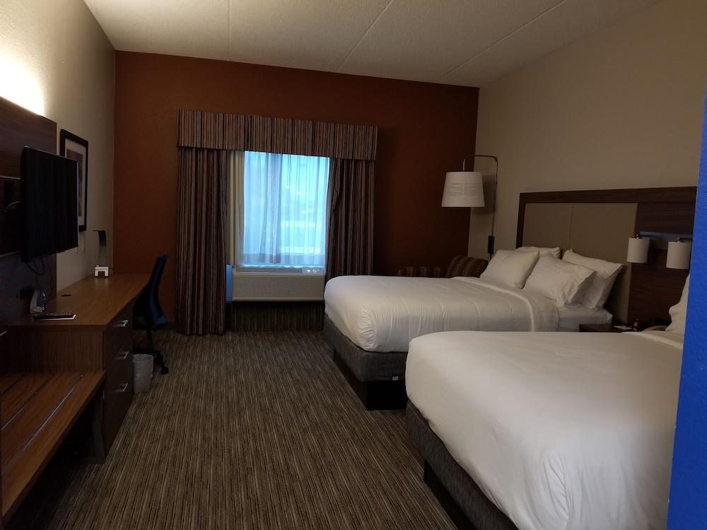 Holiday Inn Express Hotel & Suites Hillview by IHG photo 4