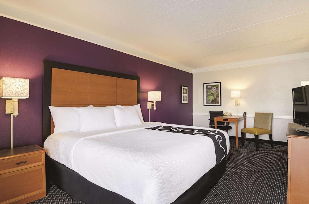 La Quinta Inn by Wyndham San Marcos photo 12
