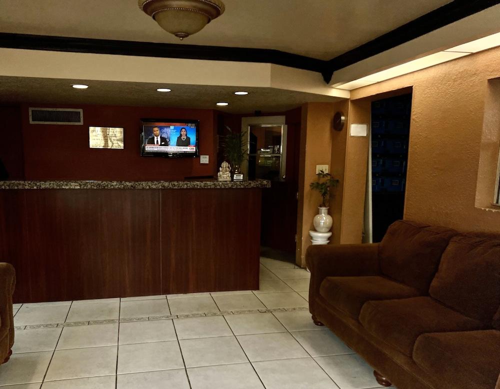 Americas Best Inn and Suites Fort Lauderdale North photo 12