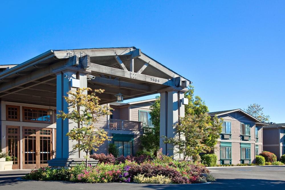 Holiday Inn Express & Suites Carpinteria by IHG photo 36