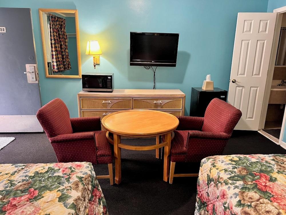 BUDGET INN photo 6