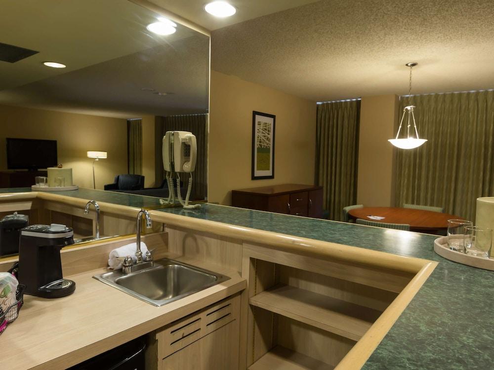 The Aquarius Casino Resort, BW Premier Collection photo 32