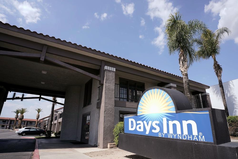 Days Inn by Wyndham Hemet photo 5