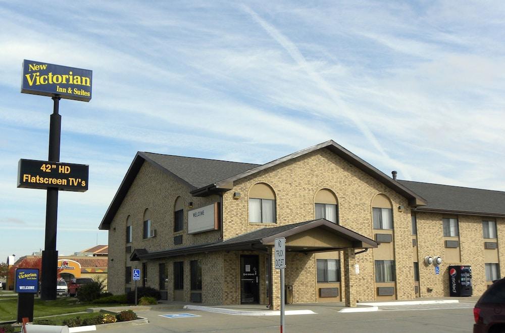 New Victorian Inn and Suites photo 40