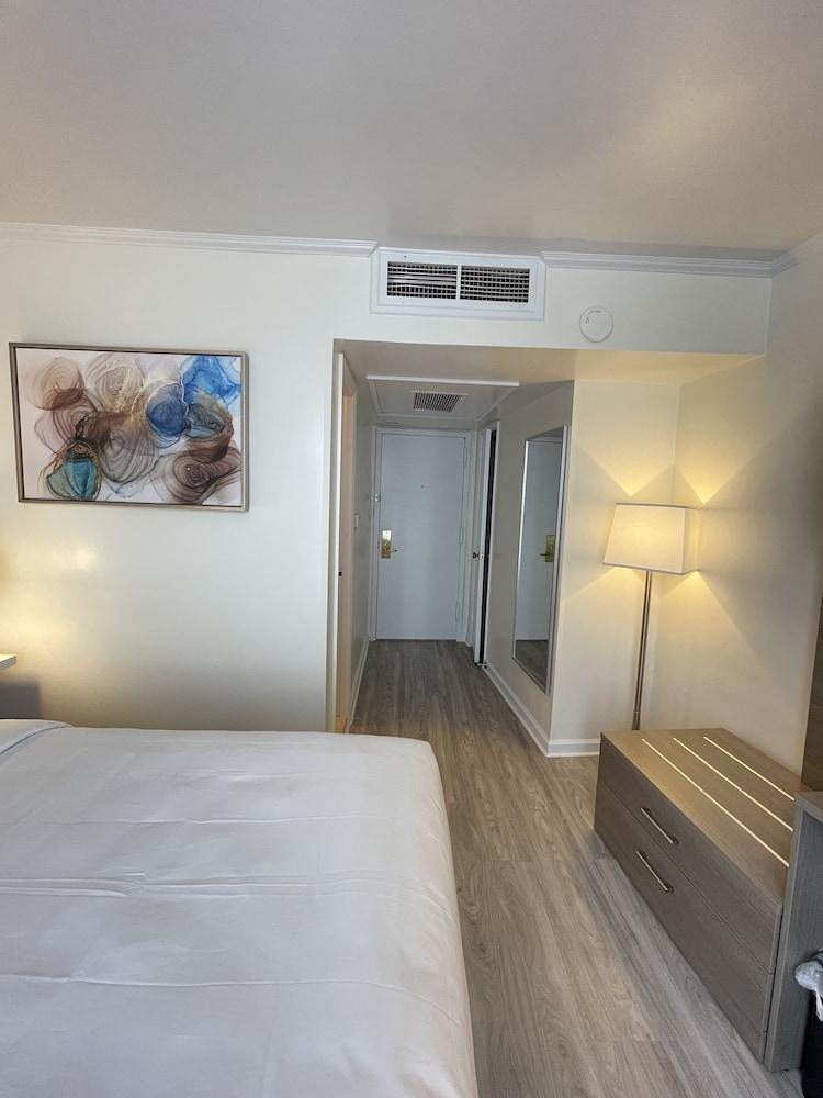 Garden Inn & Suites photo 37
