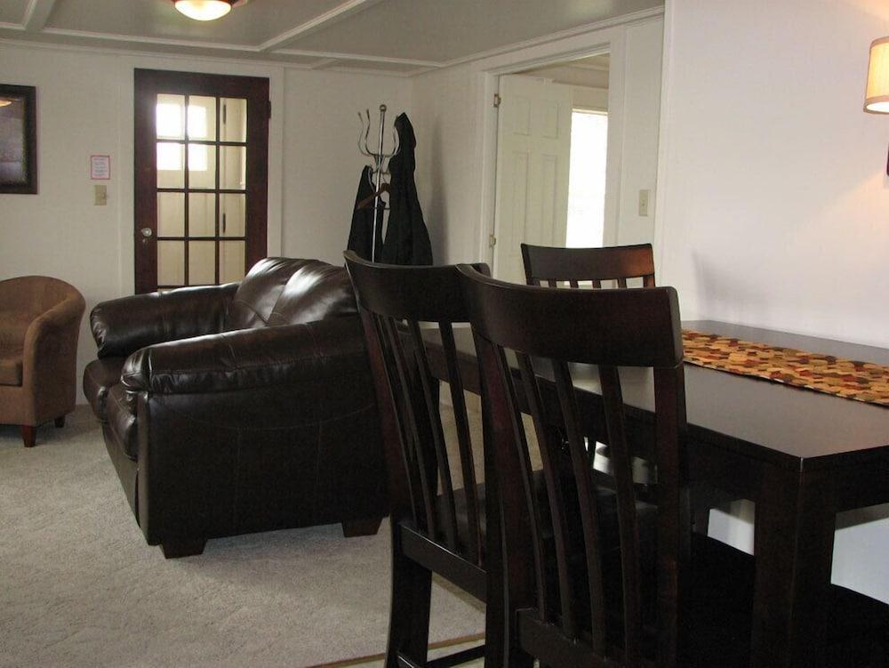 Wooden Boat Inn photo 92