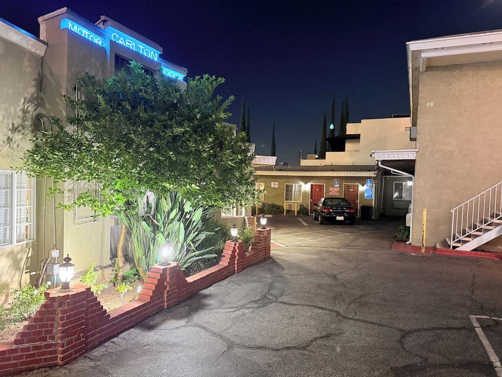 Carlton Motor lodge photo 10