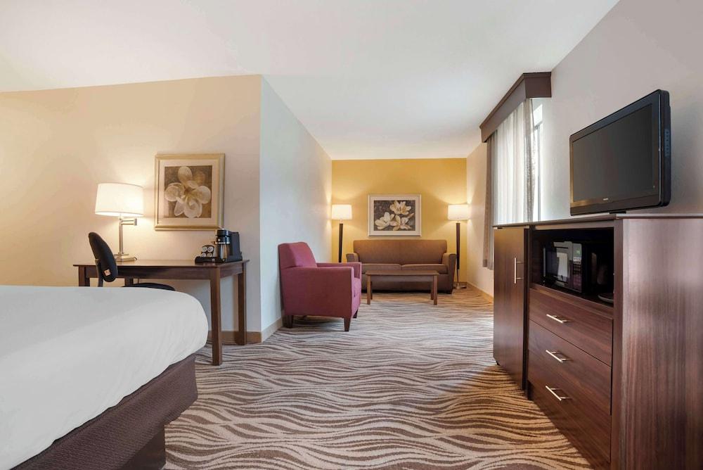 Best Western Plus Oak Mountain Inn photo 12