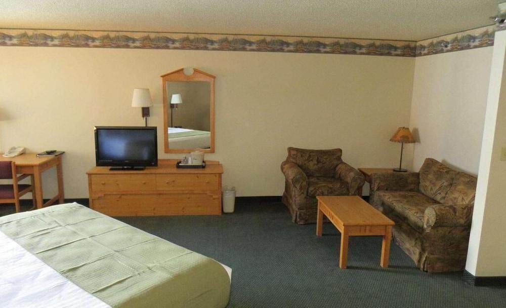 Quality Inn Ladysmith photo 11