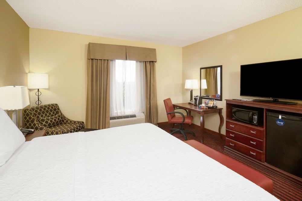 Hampton Inn Covington, GA photo 25