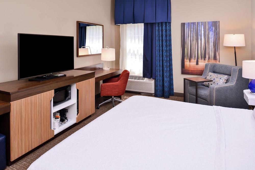 Hampton Inn Lexington-Historic District photo 13