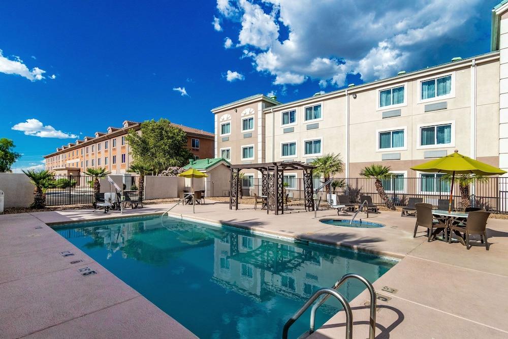 Comfort Inn Tucson Central photo 23