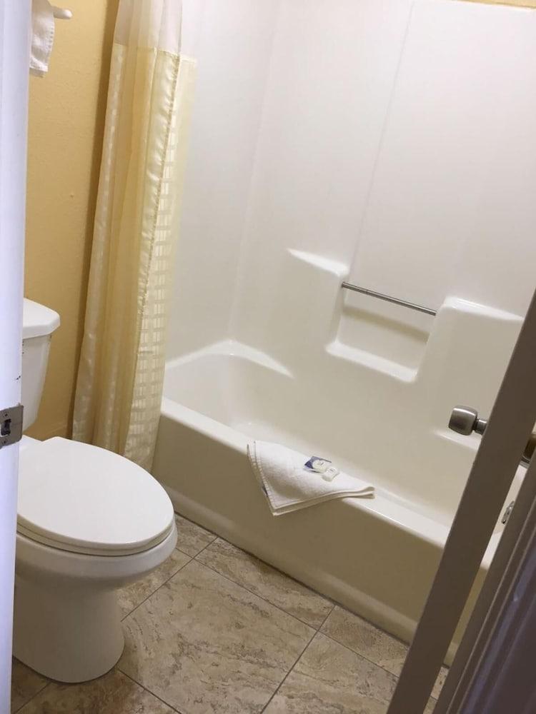 Blackwater Inn photo 10