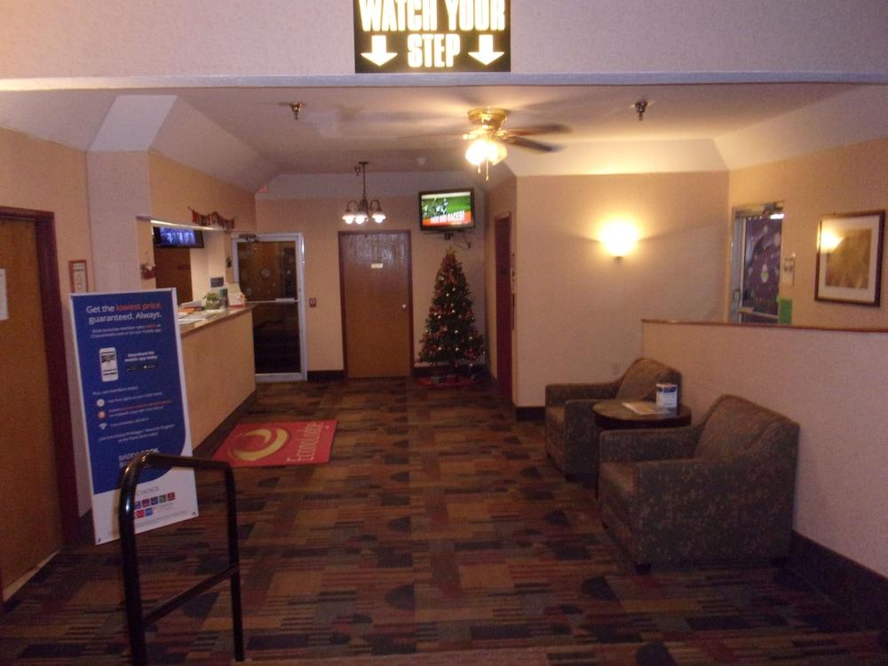 Econo Lodge Kent - Akron West photo 2