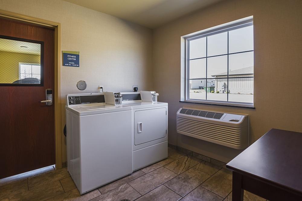 Cobblestone Inn & Suites - Altamont photo 45