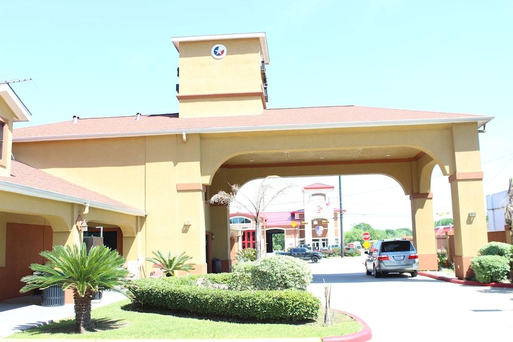Budget Inn photo 14