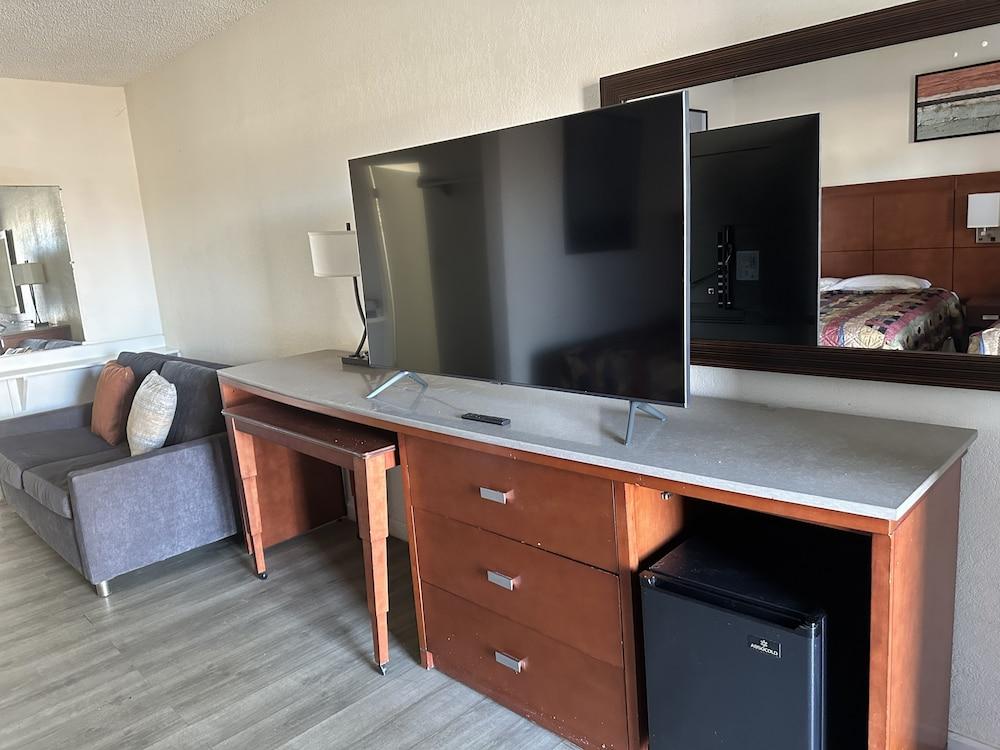 Travelodge by Wyndham Parker photo 18