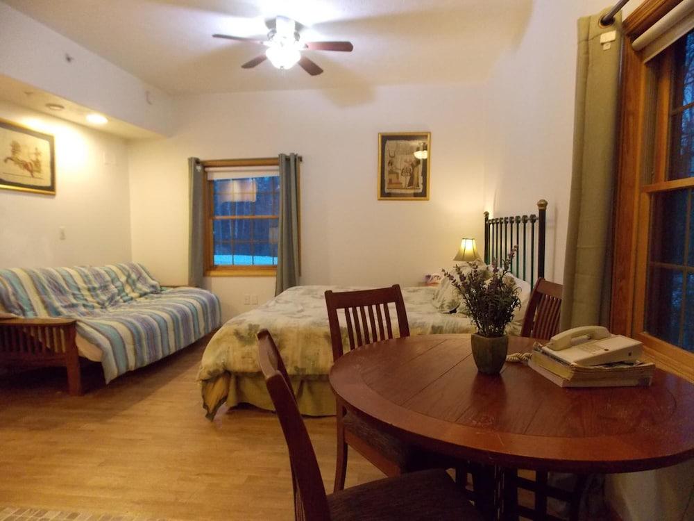 Abbey Archway Inn photo 10
