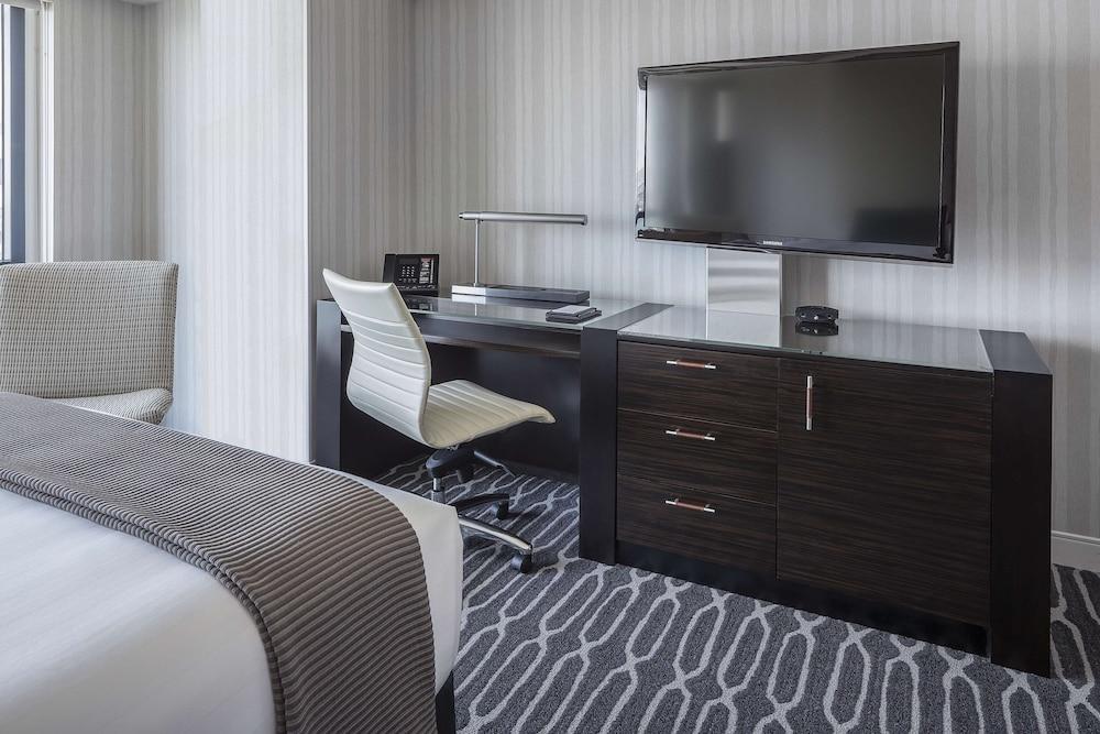 Manchester Grand Hyatt San Diego photo 23