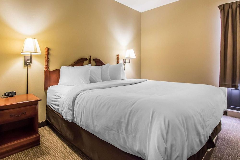 Quality Suites New Iberia photo 20