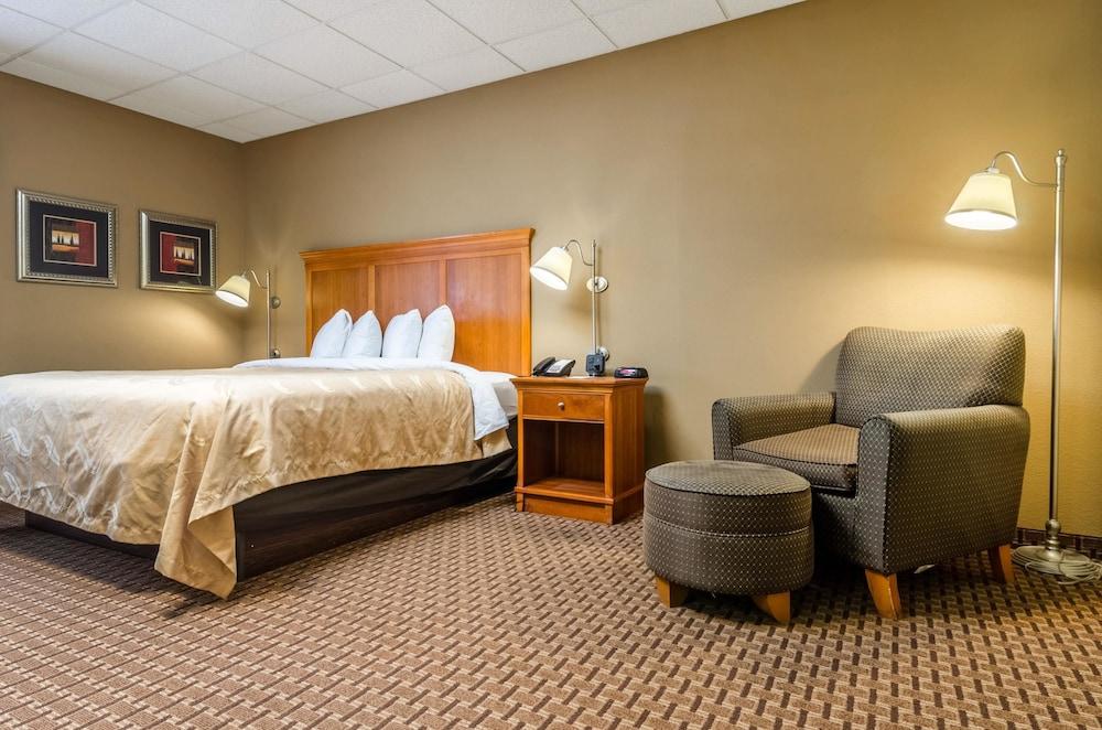 Quality Inn Lumberton North photo 12