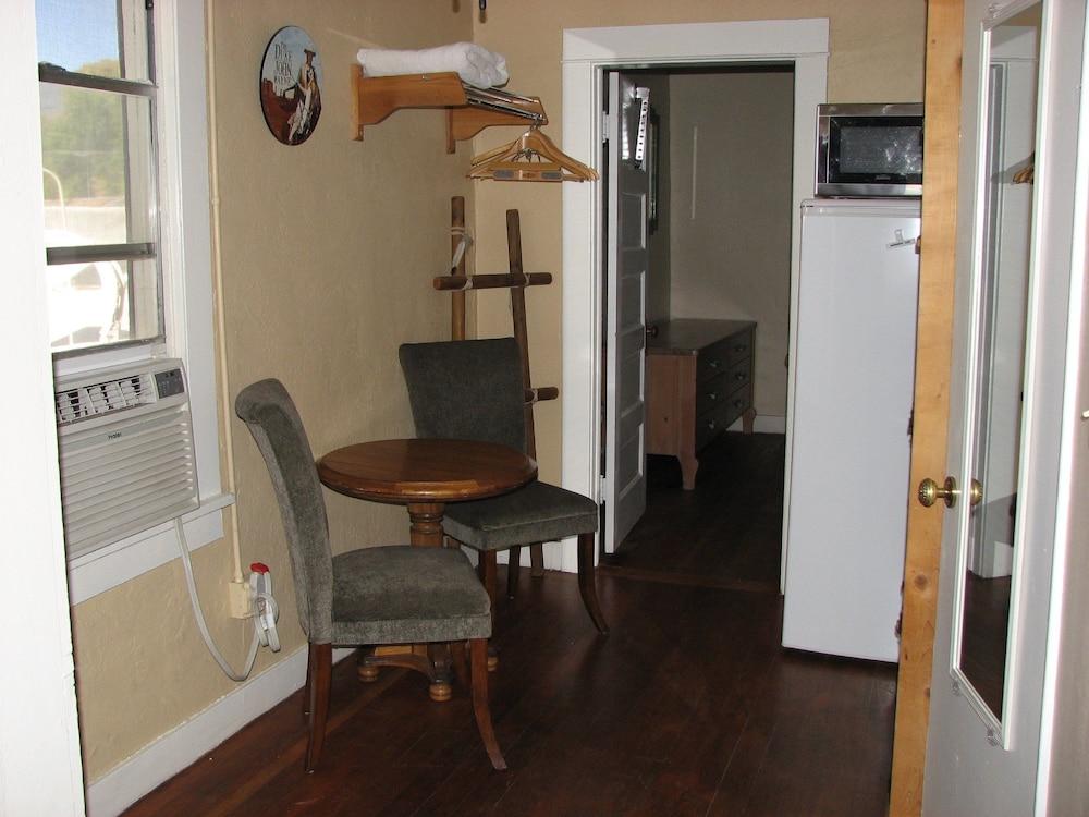 Cottonwood Hotel photo 47