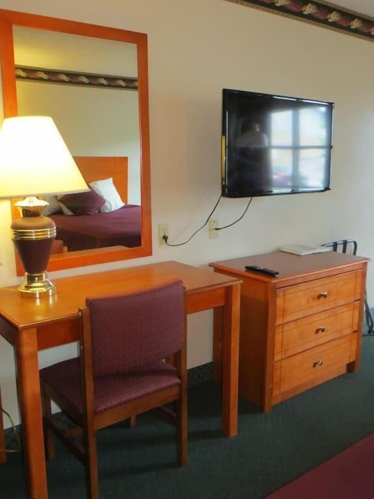 Mountain House Inn photo 14