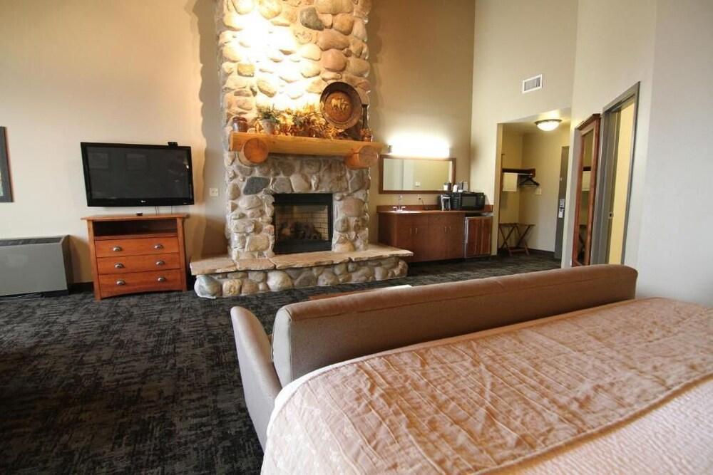 Casper C'mon Inn Hotel & Suites photo 24