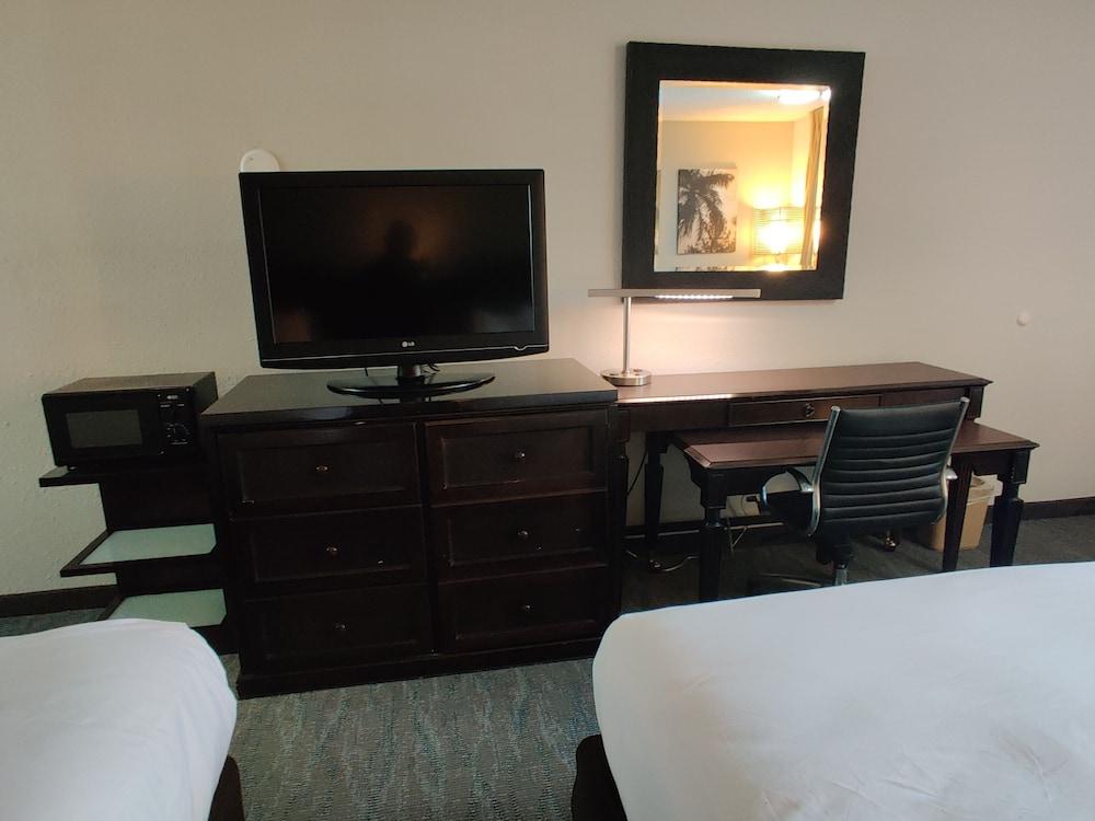 Rodeway Inn Lumberton Central photo 22