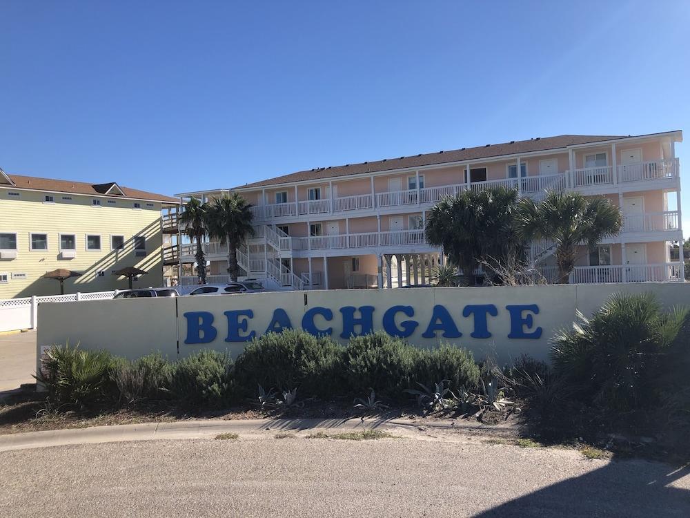 Beachgate CondoSuites and Oceanfront Resort photo 34