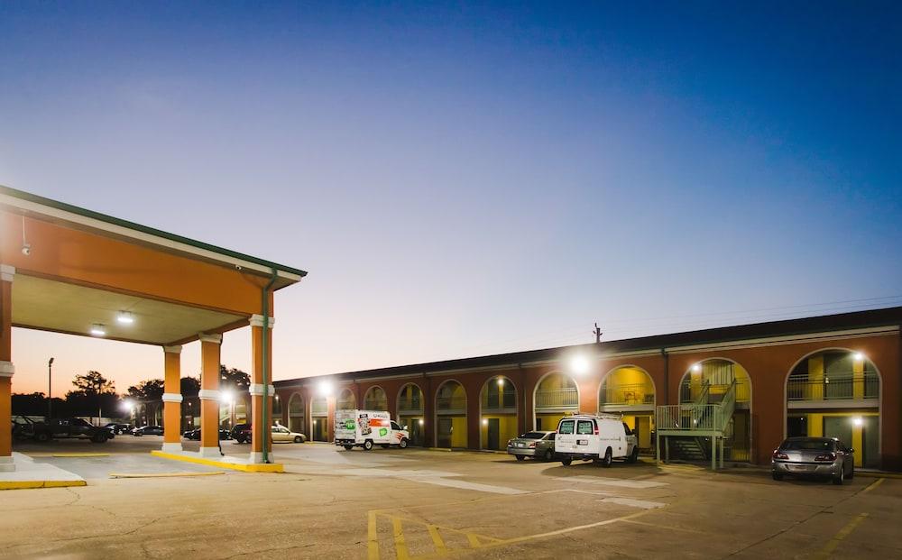Express Inn Gulf Bank photo 6