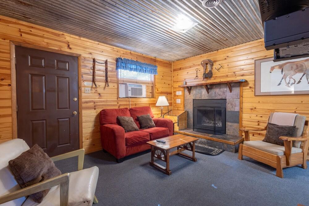 Ruidoso Lodge Cabins photo 49
