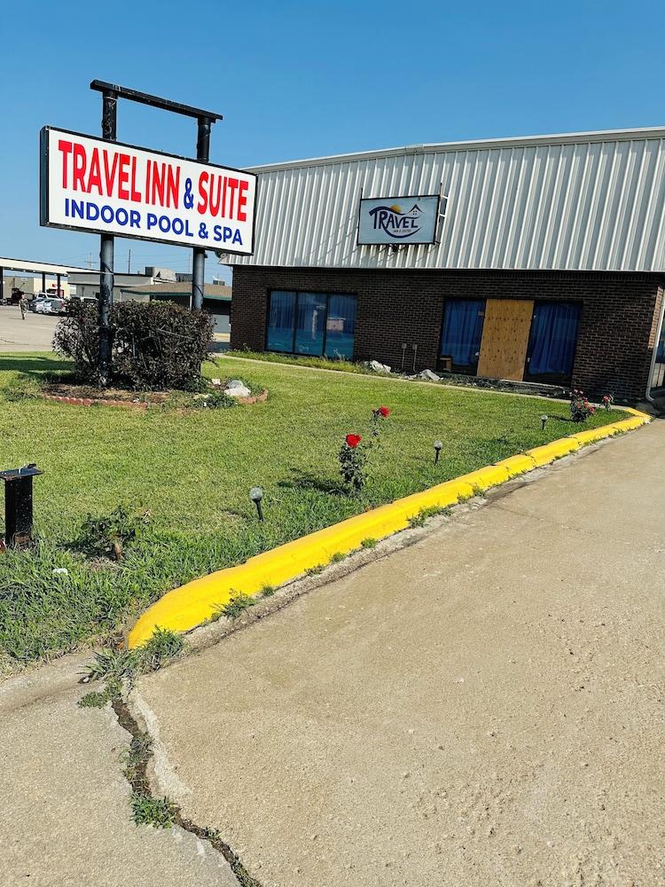 Travel Inn & Suites photo 25