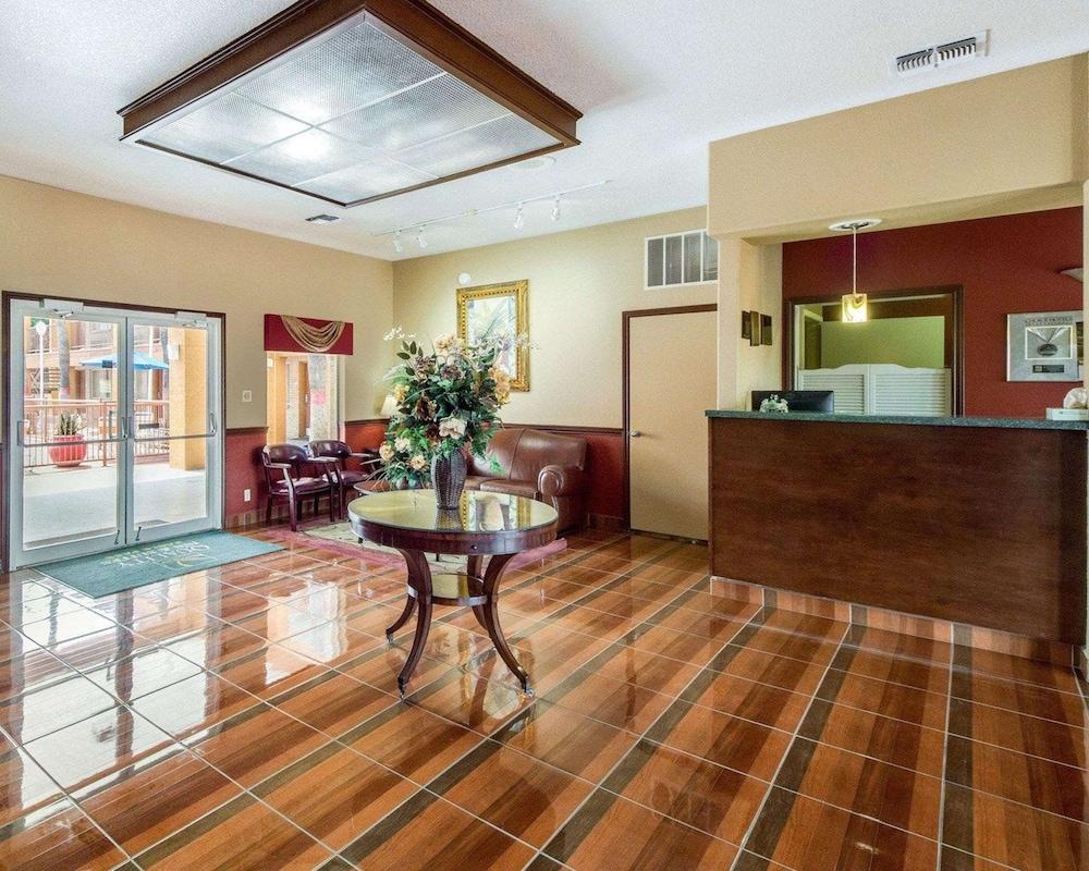 Econo Lodge Inn & Suites Eagle Pass photo 19