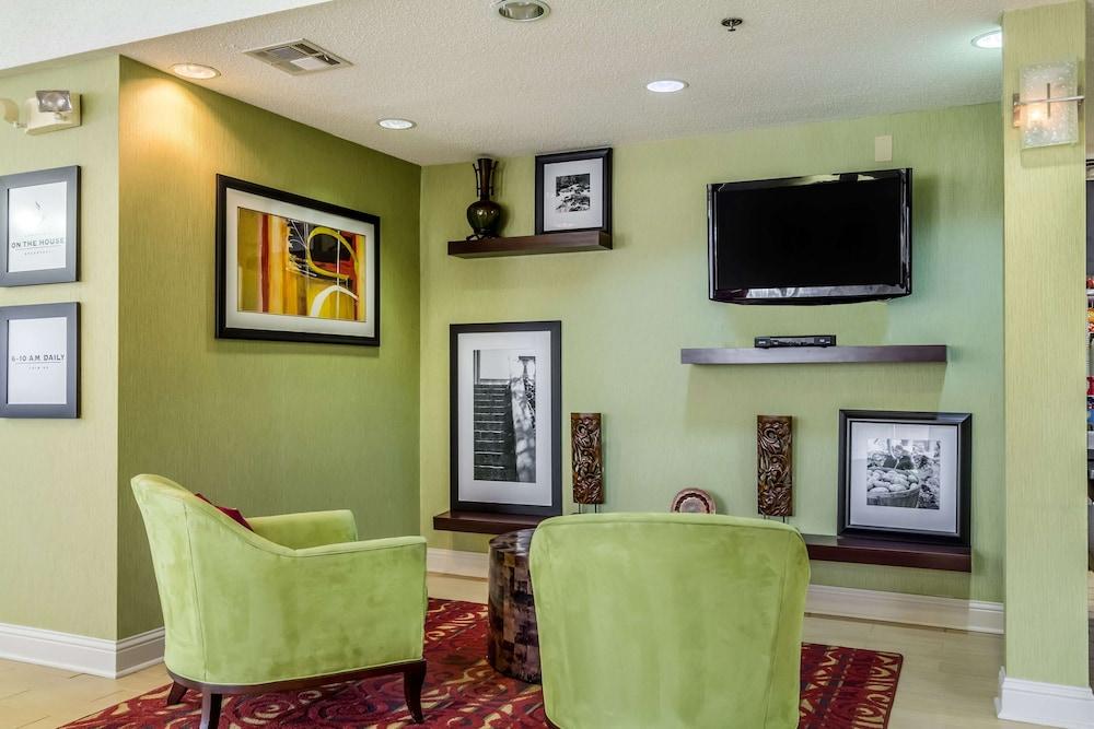 Hampton Inn Jackson/Pearl-International Airport photo 2