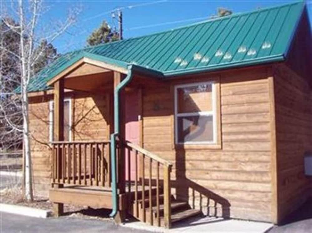 Eagle Fire Lodge & Cabins photo 48