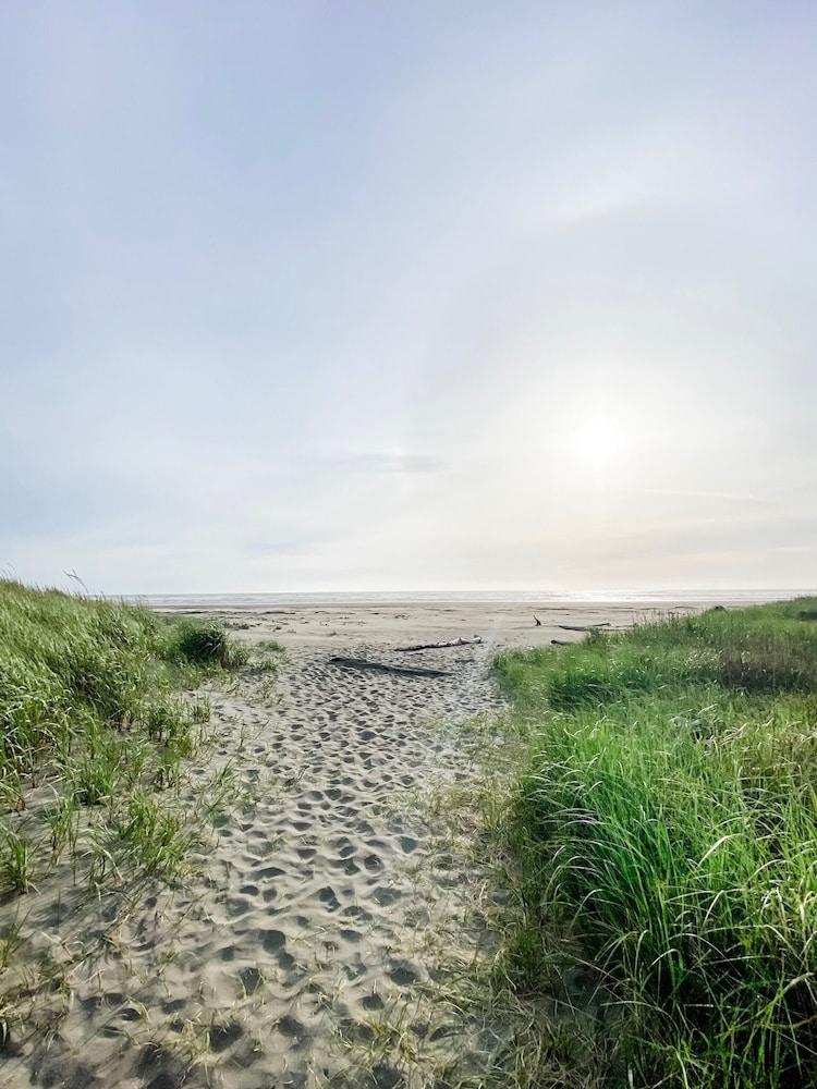 Pacific Dunes Resort photo 57