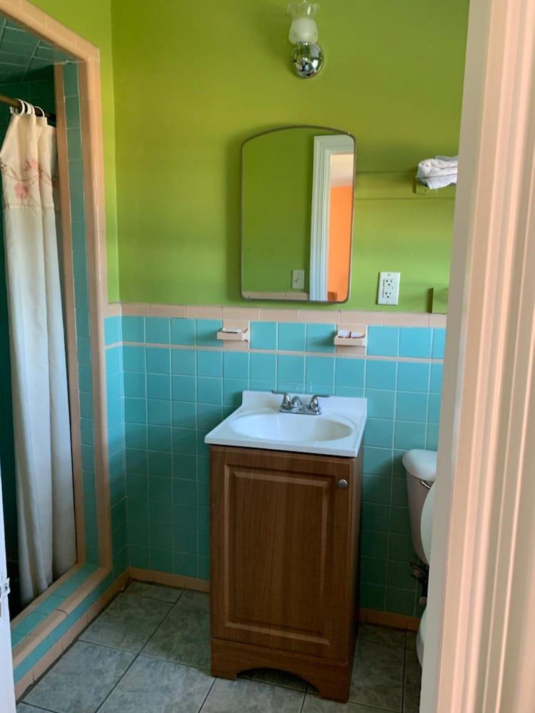 Royal Inn Motel photo 10