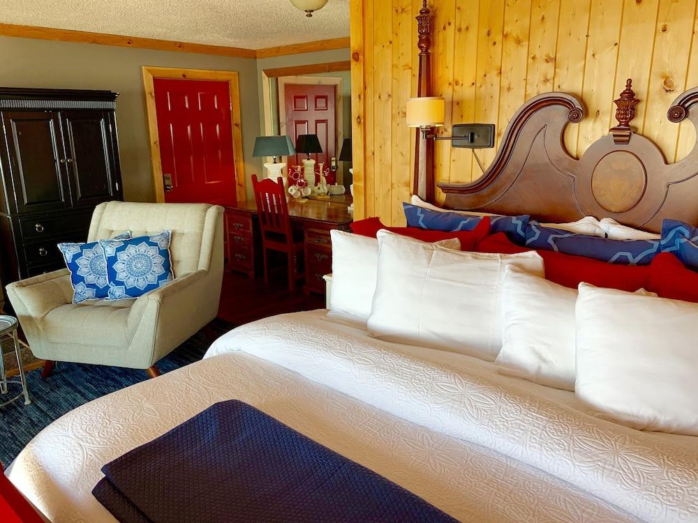 Ocean House Inn & Condos photo 90