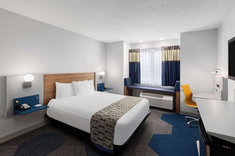 Microtel Inn by Wyndham Bowling Green photo 7