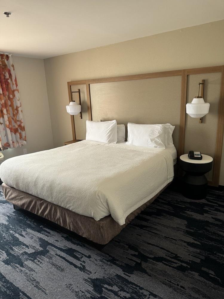 Fairfield Inn by Marriott Richmond photo 5