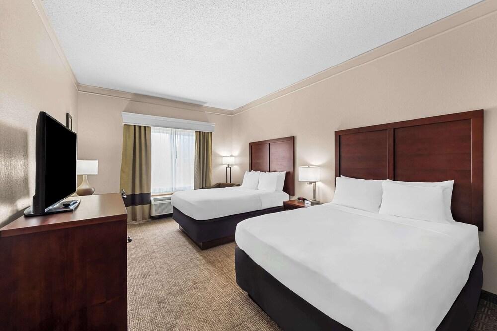Comfort Inn & Suites Heath - Newark South photo 9