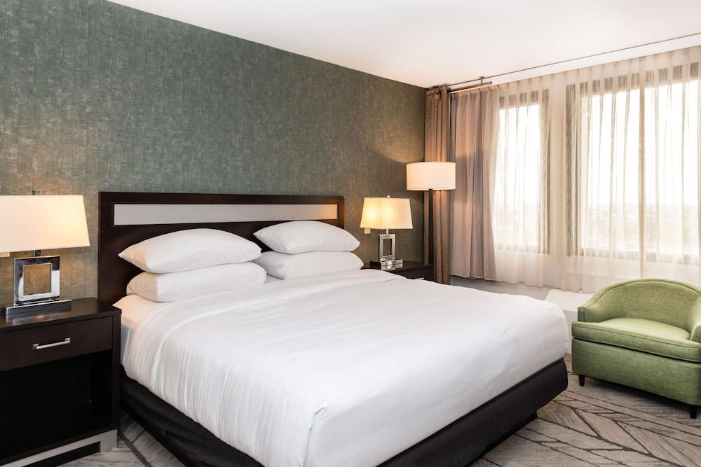 DoubleTree by Hilton Newark Penn Station photo 44