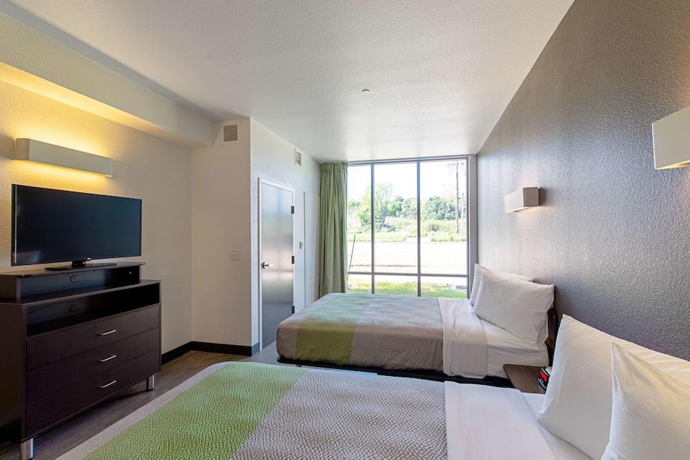 Studio 6 Austin, TX - Airport photo 18