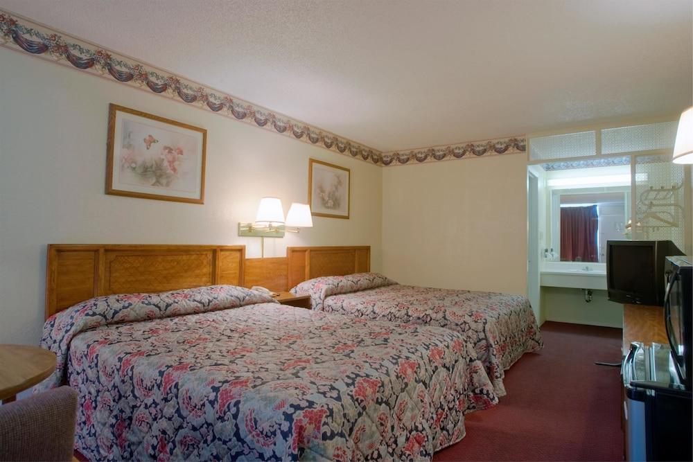 Americas Best Value Inn Loudon Lenoir City photo 7