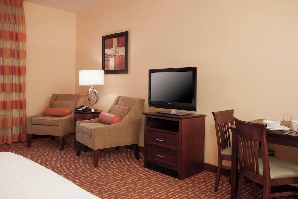 TownePlace Suites Marriott El Centro photo 13