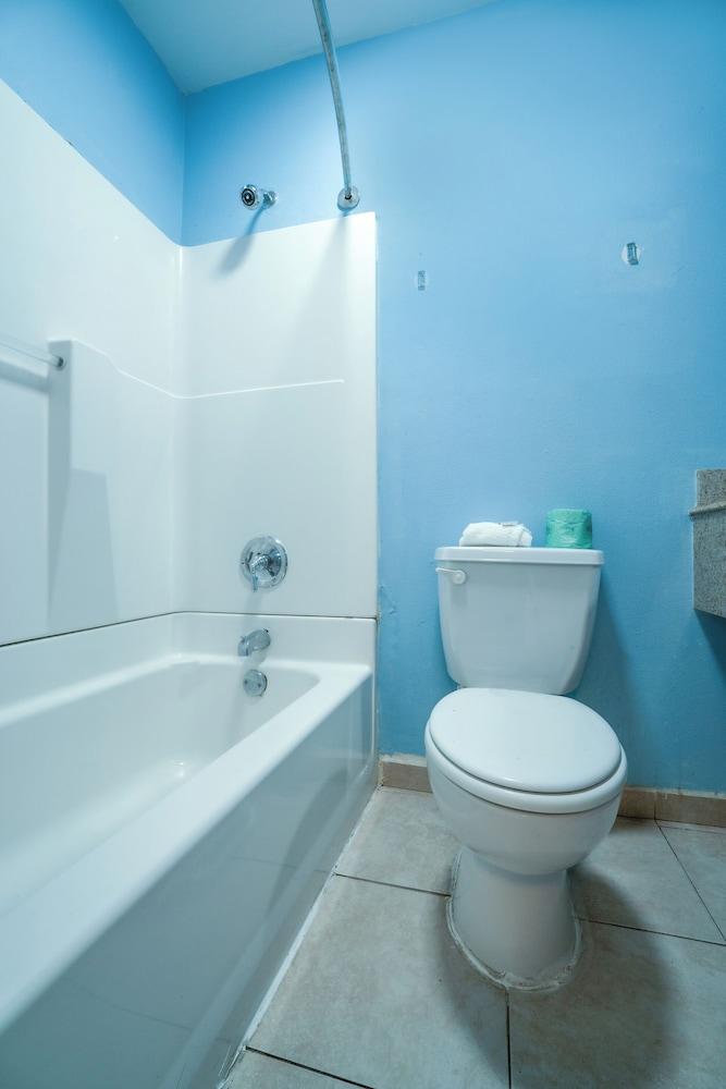 OYO Hotel Midland photo 19