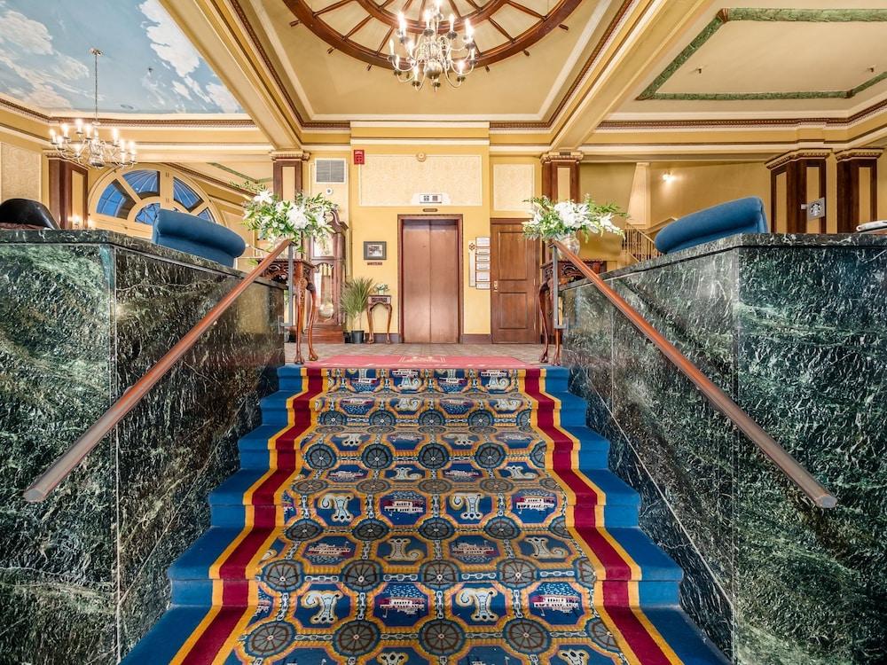 The Lafayette A grand Riverboat Era Hotel photo 11